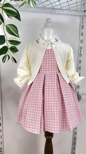 Rose et bleu kouba | Très belle robe bébé 👶🌸 / fille 👧🏻💗 3 pièces Taille : 6-9 mois jusqu’à 24 mois prix 🥇 3900 Da Taille : 2 ans jusqu’à 5 ans prix 🥇 4500 Da... | Instagram