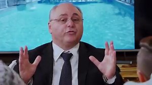 3.3M views · 19K reactions | La guida della critica culinaria Zia Virginia assegna 5 cessi Michelin per la bontà e la qualità delle portate e soprattutto per quello che ne viene dopo. Occhio a non scambiare il puparuolo per la bambina | L'Ignoranza de Il Castello delle Cerimonie | Facebook