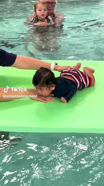 One year ago today! ☺️ Can you believe it’s been a year since little Oliver had the best day ever at swim lessons? 💙 #ByeByeOliver #EmlerSwimSchool #BabySwimming #SwimLessons #ByeByeSong #SwimSongs #learntoswim