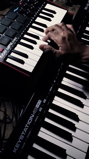 one last breath loop on keyboard. #music #viral #viralsong #song #youtube #youtubevideo
