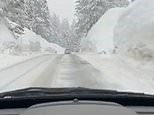 Driver passes 500 inches of snow while driving near Lake Tahoe