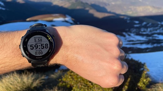 Test Garmin Forerunner 55 : la montre de running se dote d'un coach