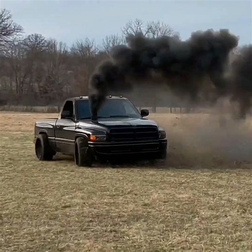 1000 HP Cummins Murder Ram owner: Gabe Farrell ig: @gabefarrellproductions yt: @Gabe Farrell Productions @colemotors93 #TURBOKING | TURBO KING