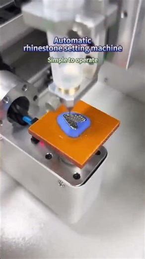 Discover how the Yubang Rhinestone Machine transforms small ornament setting.