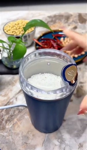 This Mini Grinder Is Surprisingly Powerful ⚡ | Kitchen Gadget #shorts