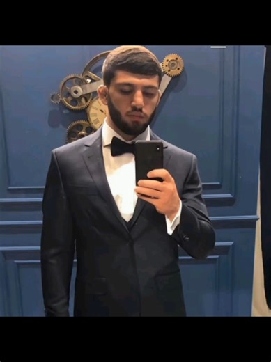 Arman Tsarukyan's Performance Review