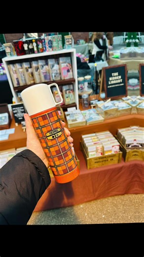 Happy New Year Tynemouth! It was great to be back and see you all. Thanks to everyone who braved the freezing cold to stop by with trade ins, book chat and to buy new books for your collections. Let’s see what 2026 has for us :) #thehiddenlibrary #tynemouthmarket #tynemouth #northumberlandcoast #supportsmallbusiness #shoplocaluk #independentbookshop #bookstagramuk #bookishbusiness #blinddatewithabook #prelovedbooks #booklovers #bookishgifts #smallbusinessuk #marketday #coastalmarkets #booktokuk 