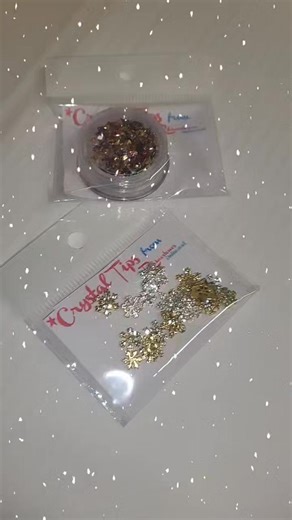 ✨ “What if your nails could outshine the fairy lights this Christmas…?” ✨ Think shimmering rhinestones catching candlelight, tiny gems twinkling like ornaments, and festive nail art that feels like unwrapping a present every time you look down. 💅 From frosty snowflake sparkles to bold ruby reds kissed with crystal shine, rhinestones take holiday nails from cute to captivating. 🎁 The question is… will you dare to let your fingertips become the most dazzling decoration of the season? | Rhineston