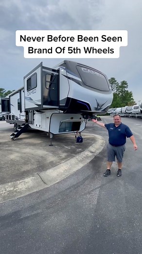 Wow what an awesome 5th wheel! #rv #mattsrvreviews #camping