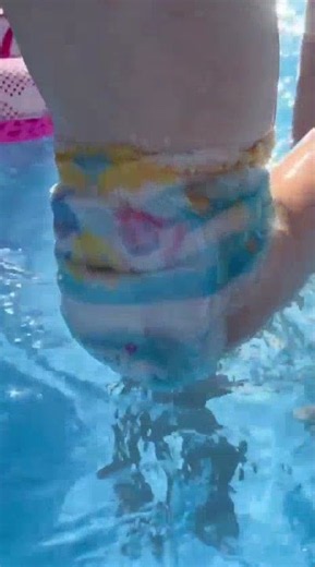 👶💦 CAUTION if you use a regular diaper in the pool @atida_mifarma