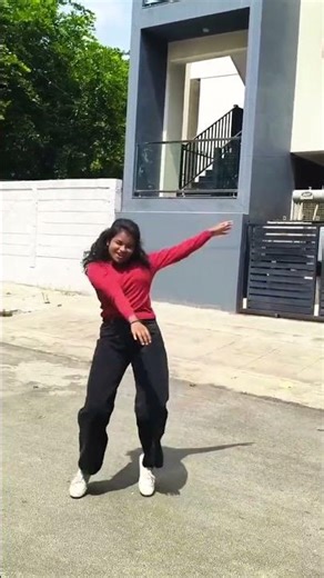 Macarena groove hitting hard 😌💃🏻🔥#macarena#treding #moonwalk #arrahman #prabhudeva