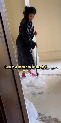 Cardi B's Cleaning Routine Revealed!