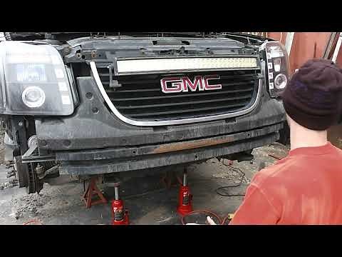 GMC Yukon Bumper Fix (Part 1)