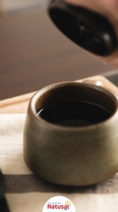 1. ¿Café con sal? Así es, la sal es conocida por realzar los sabores, cuando se agrega al café, puede intensificar los matices del sabor y resaltar los sabores naturales de los granos de café. Un beneficio más de la sal, es por eso que la amamos. | Natusal