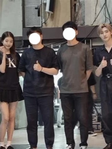 Jangkku: The Ultimate K-Pop Moment with Sunghoon and Wonyoung