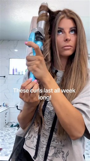 Long-Lasting Curls Tutorial with Hair Extensions