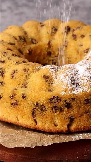 Traditional Raisin Cake 🍰 Moist, yet fluffy, studded with raisins. Simply delicious! #cake #recipe