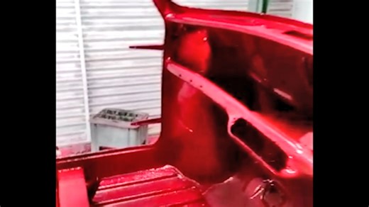 Restauración de Mini Austin: Paso a Paso En este video, te mostraremos el proceso completo de restauración de un Mini Austin, paso a paso. Desde la desmontaje inicial hasta la aplicación final de la pintura, podrás seguir cada etapa del proceso y aprender algunos trucos y consejos útiles para restaurar tu propio automóvil clásico. ¡No te pierdas este emocionante viaje a través del tiempo y la historia de la automoción! Si te gusta la restauración de autos clásicos, este video es para ti. ¡Suscrí