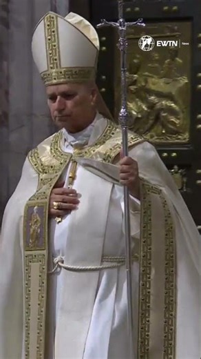 Pave Leo XIV lukker den hellige døren i Peterskirken – Håpets jubelår 2025 avsluttes