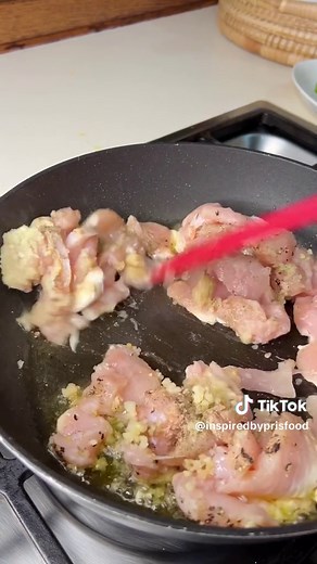 Quick and Easy Creamy Chicken Ala King Recipe - Delicious Dinner Idea