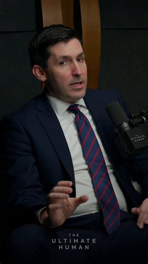 What hospitals are feeding patients right now should stop you in your tracks.We’re spending trillions on healthcare… while serving food that is directly fueling the diseases we’re trying to treat.That’s a system that hasn’t been questioned hard enough.In this new episode, I sat down with @calleymeans , White House Senior Advisor, and Kyle Diamantas, Deputy Commissioner for Human Foods at the FDA, to break down what’s actually happening inside our food system, inside policy, and inside the instit