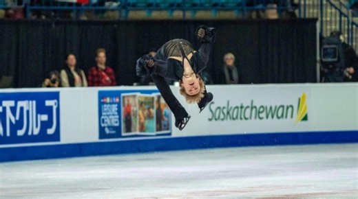 “Il dio dei quadrupli" Ilia Malinin stabilisce un nuovo record mondiale