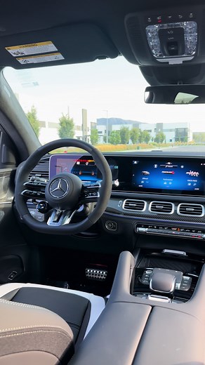 Mercedes Lounge on TikTok