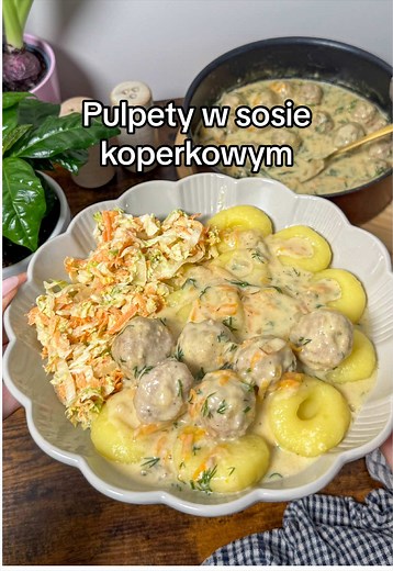 Pulpety w sosie koperkowym - Przepis na pyszny obiad