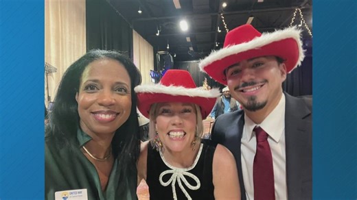 6 News anchors lead annual Chrome and Carols event