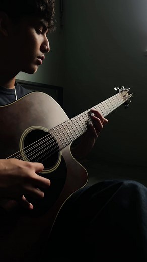 Requinto Techniques by Neton Vega: A Musical Guide