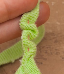 Pro tips to make your thread works smoother and neater! | 5-Minute Crafts Family