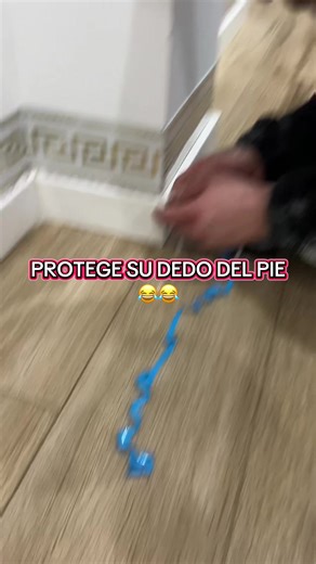 ✨ Tira de Luz LED con Sensor de Movimiento – Iluminación Inteligente, Práctica y Eficiente ✨ Ilumina tus espacios de forma automática con nuestra tira de luz LED con sensor de movimiento, ideal para pasillos, escaleras, closets, cocinas, baños y dormitorios. Gracias a su tecnología inteligente, la luz se enciende al detectar movimiento y se apaga sola después de unos segundos, ayudándote a ahorrar energía y mejorar la seguridad en tu hogar. Cuenta con luz brillante, uniforme y de bajo consumo, a