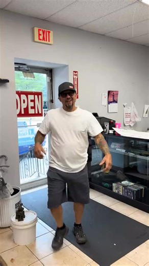 🔥 $29 Amazon Tech Mystery Box 🔥 💰 Over $1,500 in value — only $29! 📦 Each box is packed with high-end electronics: Smartwatches • iPhones • Surprise Tech Gadgets ♻️ Help clear Amazon returns — and save the planet! ⏰ Final 7-Day Clearance! No restocks in 2025. 🚚 10,000 boxes already sold! ✅ 80% Premium Electronics ✅ Quality-Checked & Ready to Resell ✅ Bigger Orders = Bigger Profits 🎁 BONUS: Free tools for the first 100 customers! | Electronics Surprise Pallet-01