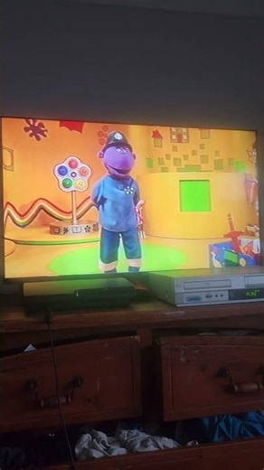 Tweenies Song Time (Widescreen Version) Milo Dresses Up As A Policeman