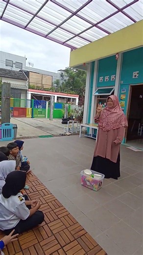 Estafet TK BLS Game Memindahkan Mainan Sesuai Angka #brilianleaderschool #belajarsambilbermain