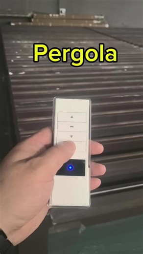 Special-shaped large pergola ,do you like it?#pergola #outdoorliving #balconydecor #patiodecor #patiomakeover #pergoladesign #patiosseasondecoration #aluminumpergola #pergolas #motorizedshades #backyarddecor #outdoor