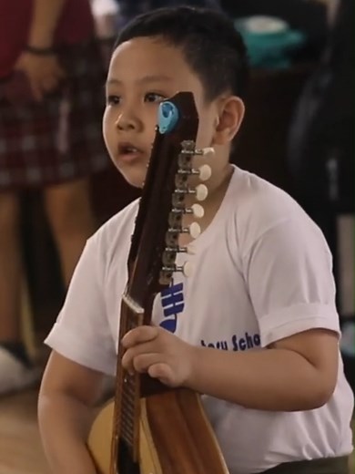 Rondalla in the Metro EP 1 – Philippine Rondalla Vlog