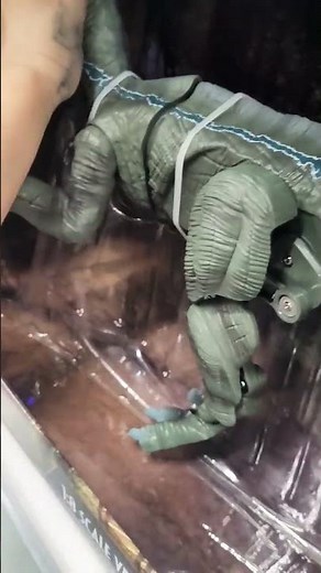 Coolest Velociraptor | Remote Control Dinosaur Toy #shorts #dinosaurtoys #velociraptor