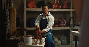 ‘BEEF’ Steven Yeun and Ali Wong in Full Rage Mode Video