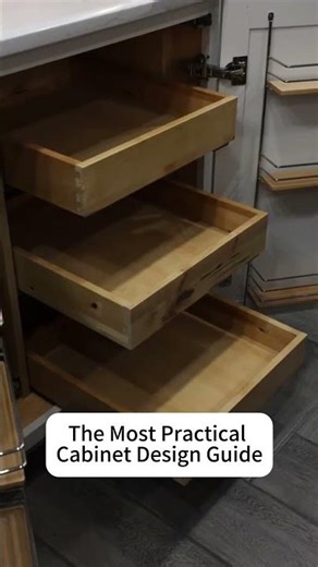 #kitchen #elegantkitchen #interiordesign #opulentinteriors #homedecor #eleganthomes