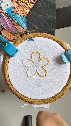 Back Stitch 🌼l Basic Hand Stitch for Beginners #handembroidery #handstitch #shortsviral #ytshorts
