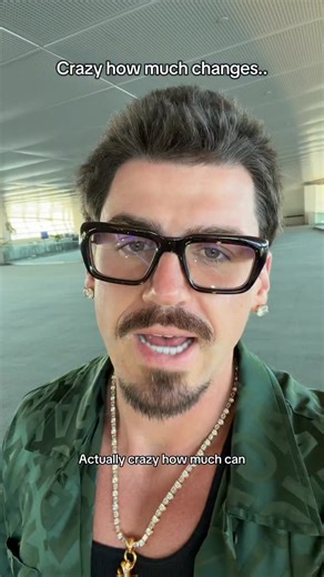 Robert Oliver on Instagram: "Seasons change, receipts don’t. Last year I’m in Saint Barts with the girl and my now ex business partner, felt like family. Today they’re there without me. Turns out some people love the moment, the access, the storyline. Small circles link off resentment, not love. Meanwhile I’m up a million followers, schedule full, purpose loud. I don’t vacation in old versions of me."