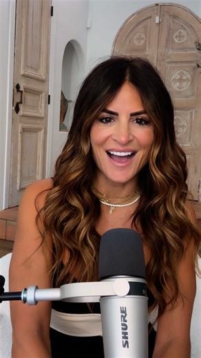 alisonvictoria on Instagram: "This week’s episode of Sin City Rehab had a lot going on ✨ and now it’s YOUR turn to ask me anything! I’ll be doing a weekly tell all on @papsmearpodcast Podcast  where I answer YOUR questions about the show, the behind-the-scenes, and everything in between. So drop your questions in the comments below ⬇️ this is your chance to get them answered by me directly on the podcast! #SinCityRehab #PapSmearPodcast #AskMeAnything"