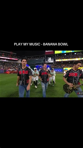 Jonas Brothers performing “Play My Music ” tonight during the Banana Bowl in Washington, DC! 🎶 #jonasbrothers #joejonas #nickjonas #kevinjonas @Jonas Brothers @joejonas @Kevin Jonas @Nick Jonas