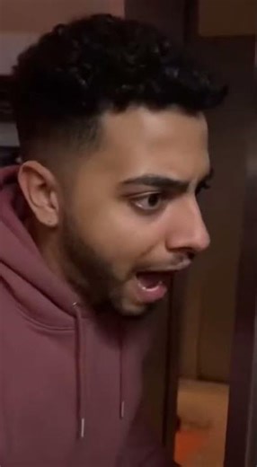 معجزة الكلب في الأسانسير