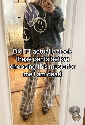 Whodathunk the Austin Powers theme song was even a choice 😂 #plaid #smiley #restyled #printmixing #fashiontok