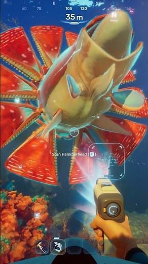 First encounter with a Hammerhead, Do NOT get too close!! #subnautica2