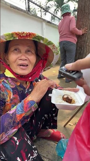 cơm từ thiện mỹ phượng