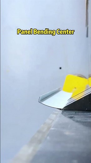 Intelligent、precise、efficient and easy-to-operate panel bending center