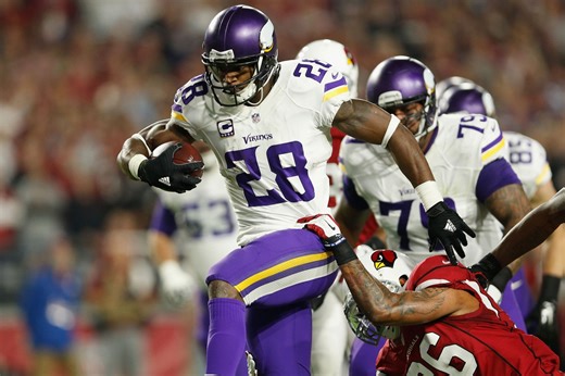 Adrian Peterson's feud with poker player escalates 21 days after ex-Vikings All-Pro RB got involved in fistfight over disputed hand